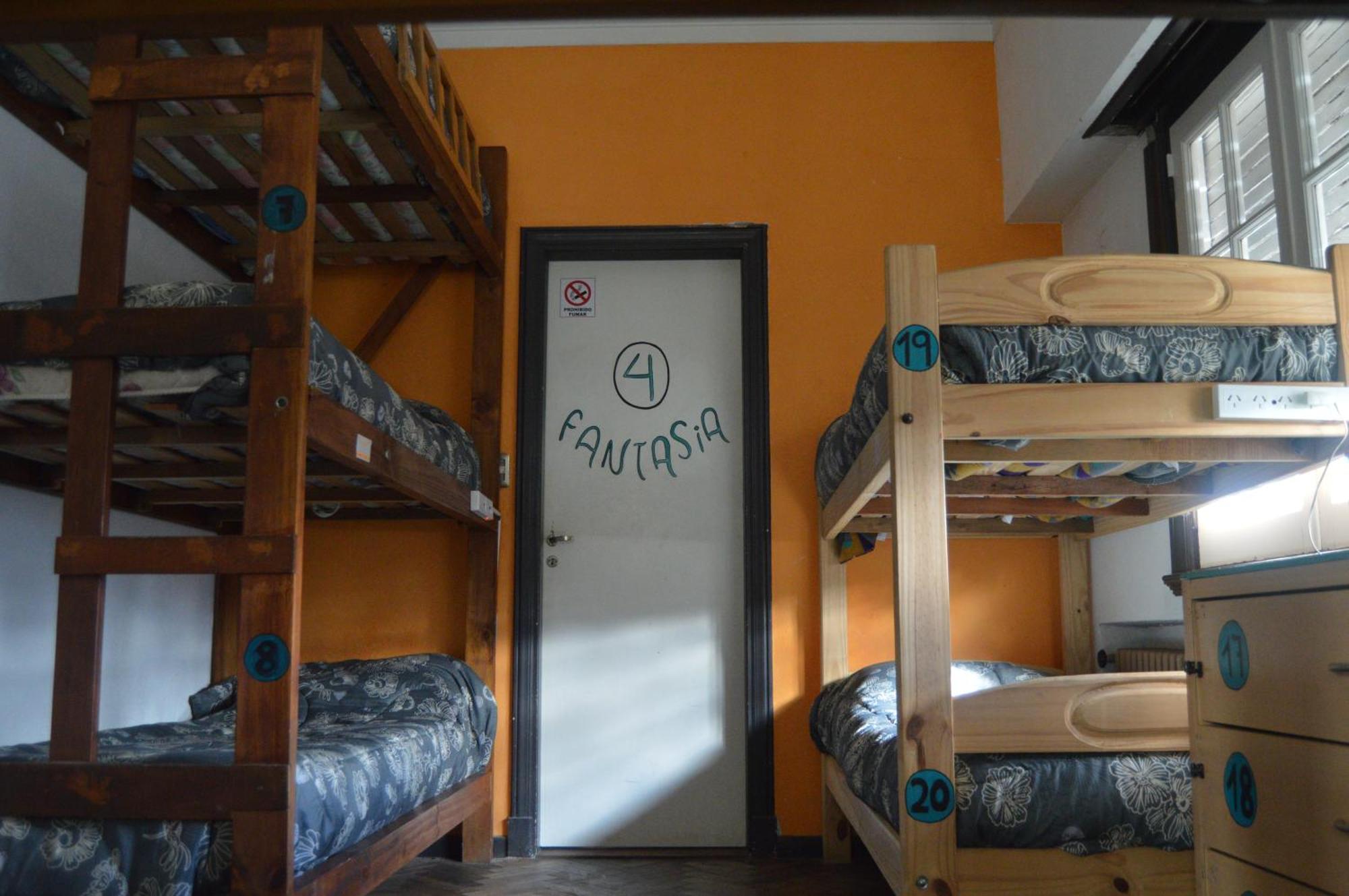 Zeppelin Art-hostel *